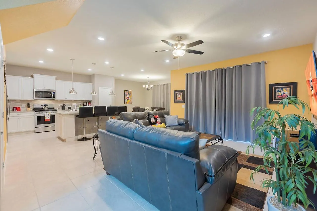 Private Pool Game Room In Resort With Clubhouse Davenport Holiday home